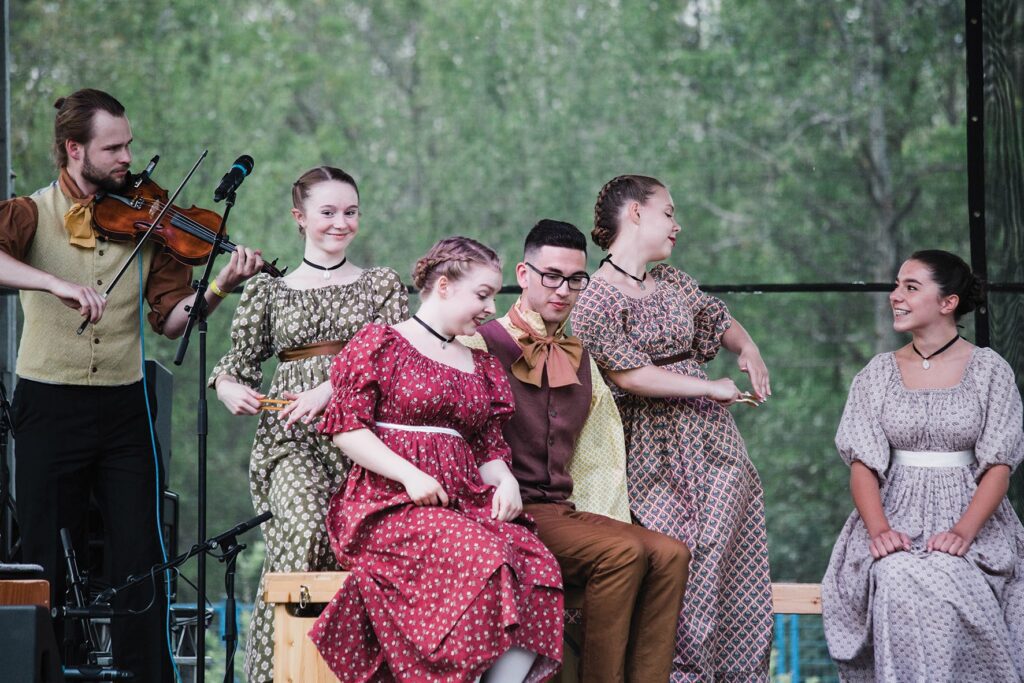 La Troupe Jeunesse de l’Ensemble Folklorique de la Rivière-Rouge